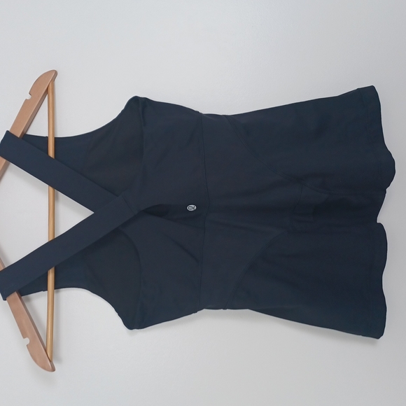 Lululemon Swift Tank Black - 8 - Picture 4 of 10